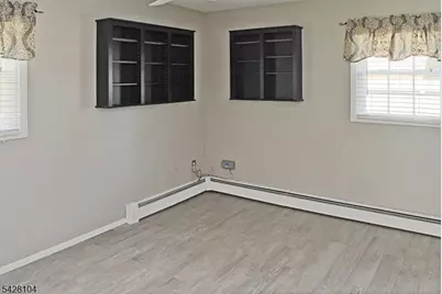 121 Leland Trail, Hopatcong, NJ 07843 - Photo 12