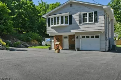 121 Leland Trail, Hopatcong, NJ 07843 - Photo 1