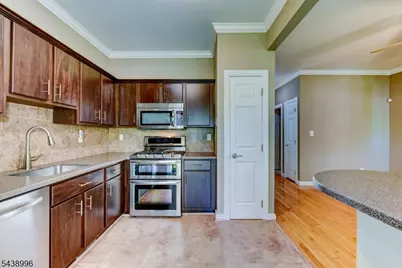 118 Barclay Dr, Nutley, NJ 07110 - Photo 10