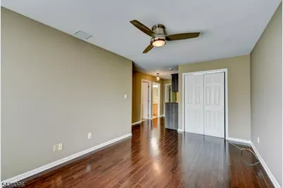 118 Barclay Dr, Nutley, NJ 07110 - Photo 14