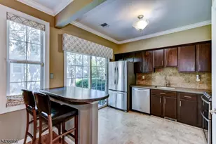 118 Barclay Dr, Nutley, NJ 07110 - Photo 8