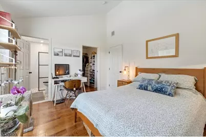 106 Barclay Dr, Nutley, NJ 07110 - Photo 32