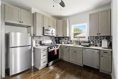 15 Prospect St, Clifton, NJ 07011 - Photo 6