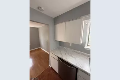 187 Brighton Ave, Belleville, NJ 07109 - Photo 8