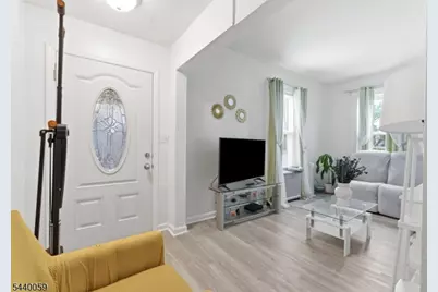 411 15th Ave, Paterson, NJ 07504 - Photo 6