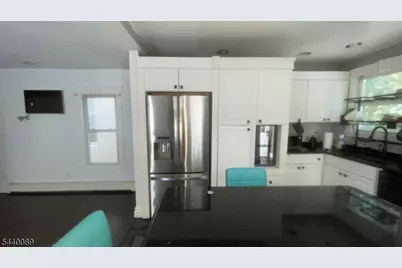 318 Cortlandt St, Belleville, NJ 07109 - Photo 4