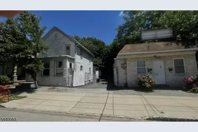 318 Cortlandt St, Belleville, NJ 07109 - Photo 1