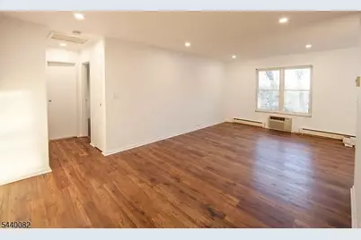 100 Pierson Miller Dr, Pompton Lakes, NJ 07442 - Photo 10
