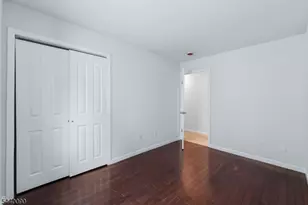 410 Lafayette Ave, Cliffside Park, NJ 07010 - Photo 12