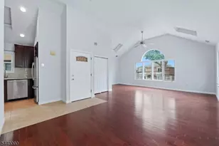 410 Lafayette Ave, Cliffside Park, NJ 07010 - Photo 2