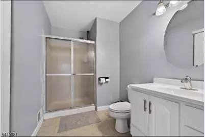 3910 Graham Ct, Bridgewater, NJ 08807 - Photo 14