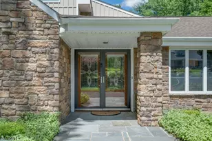 27 Hamilton Dr W, North Caldwell, NJ 07006 - Photo 4