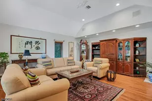 27 Hamilton Dr W, North Caldwell, NJ 07006 - Photo 6