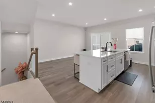 3 Saw Mill Cir, Hackettstown, NJ 07840 - Photo 10