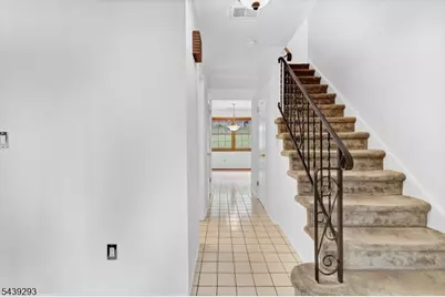 15 Linda Ln, Green Brook Township, NJ 08812 - Photo 6