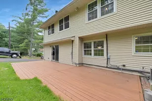 15 Linda Ln, Green Brook Township, NJ 08812 - Photo 34