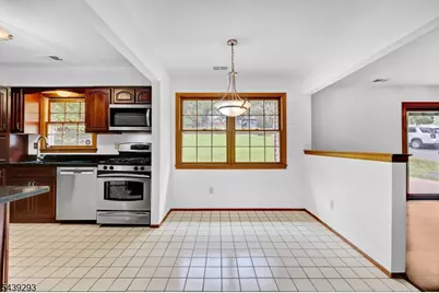 15 Linda Ln, Green Brook Township, NJ 08812 - Photo 12