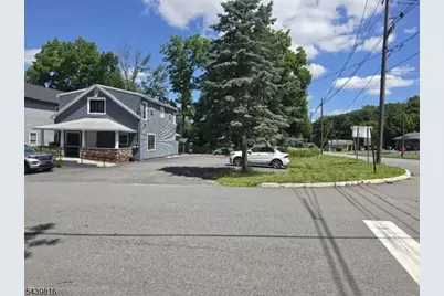 3 New St, Mount Olive, NJ 07828 - Photo 1