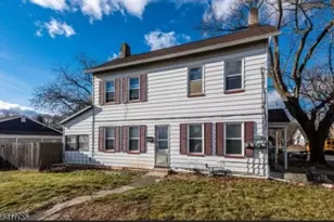5 Park Square, Lopatcong Township, NJ 08865 - Photo 14