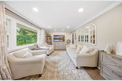 5 Arrowhead Trl, Sparta Township, NJ 07871 - Photo 6