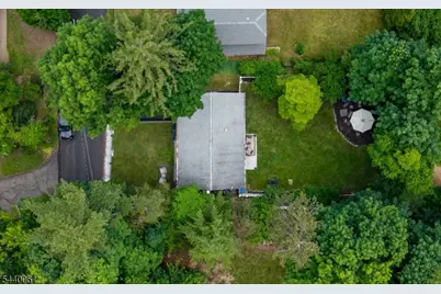 5 Arrowhead Trl, Sparta Township, NJ 07871 - Photo 22