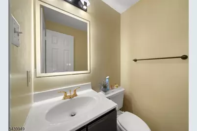 32 Montville Ave, Montville Township, NJ 07045 - Photo 12