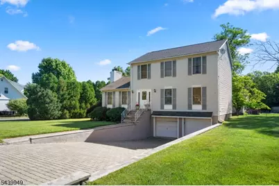 32 Montville Ave, Montville Township, NJ 07045 - Photo 2