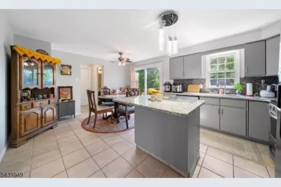 32 Montville Ave, Montville Township, NJ 07045 - Photo 8