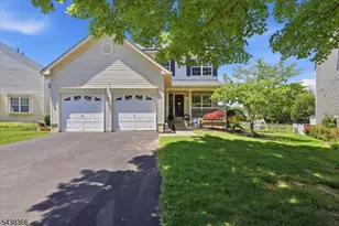 1507 Megan Cir, Greenwich Township, NJ 08886 - Photo 2