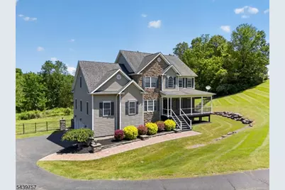 3 Walnut Trl, Andover Township, NJ 07860 - Photo 2