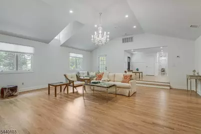 8 Sheeprock Rd, Kinnelon, NJ 07405 - Photo 6