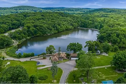 8 Sheeprock Rd, Kinnelon, NJ 07405 - Photo 46