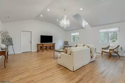 8 Sheeprock Rd, Kinnelon, NJ 07405 - Photo 4