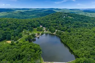 8 Sheeprock Rd, Kinnelon, NJ 07405 - Photo 44