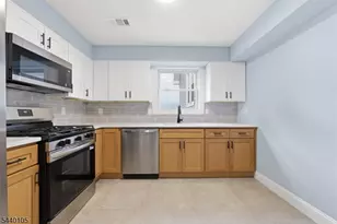 23 Edwin Pl, Newark, NJ 07112 - Photo 26