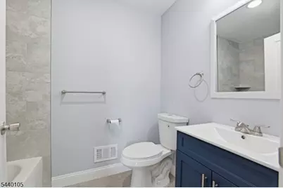 23 Edwin Pl, Newark, NJ 07112 - Photo 8