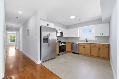 23 Edwin Pl, Newark, NJ 07112 - Photo 2