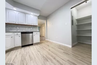 511 Dunn Cir, Bridgewater, NJ 08807 - Photo 10