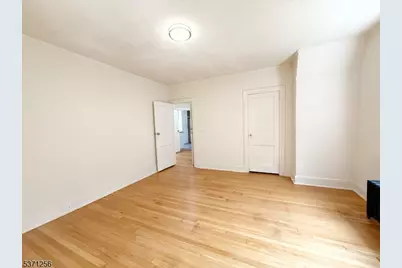 166 Washington Pl, Ridgewood, NJ 07450 - Photo 12