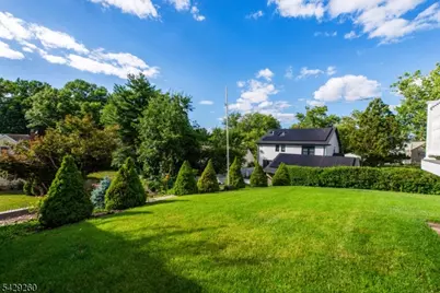 59 Hooyman Dr, Clifton, NJ 07013 - Photo 28