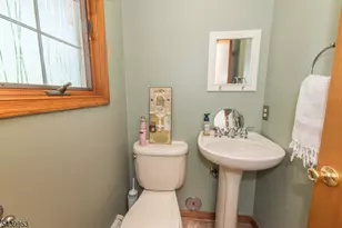 2 Baron Rd, West Milford Twp., NJ 07480 - Photo 10