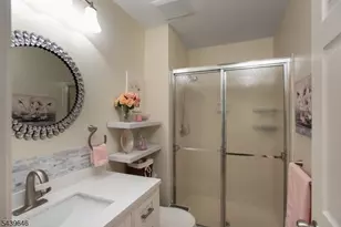70 Haverhill Pl, Franklin Township, NJ 08873 - Photo 10