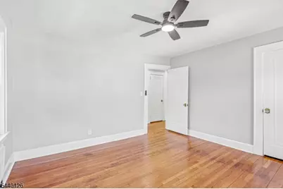 423 E Lincoln Ave, Roselle Park, NJ 07204 - Photo 4