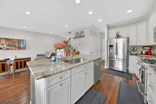97 Autumn Ln, Montgomery Township, NJ 08558 - Photo 16