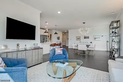 3 Vanderbilt Blvd #402, Florham Park, NJ 07932 - Photo 2