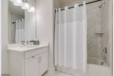 3 Vanderbilt Blvd #402, Florham Park, NJ 07932 - Photo 16