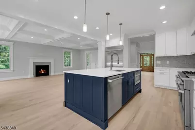 22 Monroe Pl, Bernards Township, NJ 07920 - Photo 16