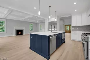 22 Monroe Pl, Bernards Township, NJ 07920 - Photo 16