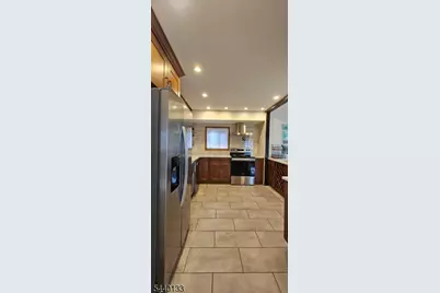 11 Martha Ave, Clifton, NJ 07011 - Photo 4
