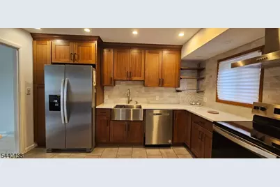 11 Martha Ave, Clifton, NJ 07011 - Photo 8